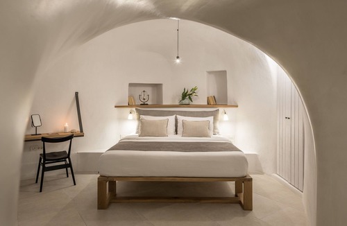 Imerovigli Hotel | Honeymoon Petra Villas