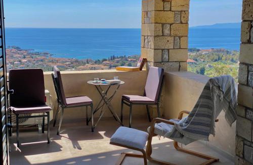 Lefktro House | Horizon Villa Mani - Seaview Family Home