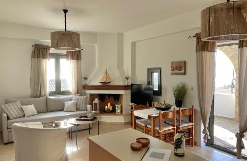 Lefktro House | Horizon Villa Mani - Seaview Family Home