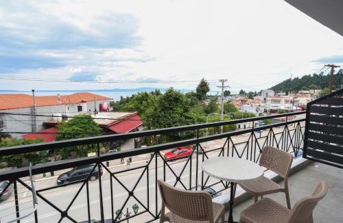 Kriopigi Hotel | Hotel Adonis