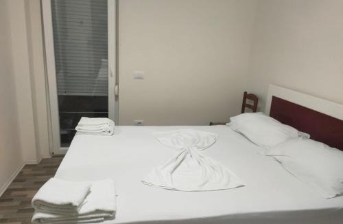 Shengjin Apartment | Hotel Albani