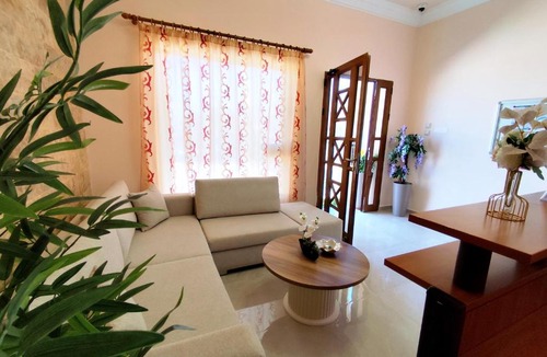 Fry Hotel | Hotel Anagennisis