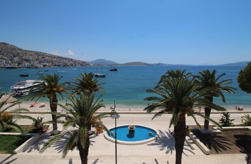 Qender Hotel | Hotel Ari
