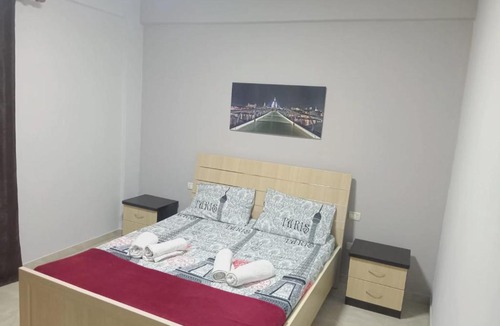 Qerek Hotel | Hotel Blue Moon
