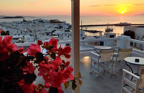 Mykonos Town Hotel | Hotel Lefteris