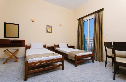 Kamena Vourla Hotel | Hotel Loula Rooms and Apartments