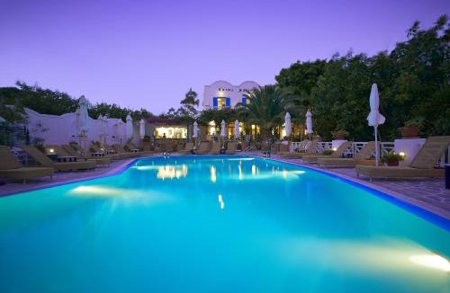 Kamari Hotel | Hotel Matina