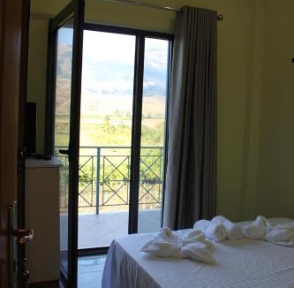Gjirokaster Hotel | Hotel Mondo