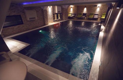 Kolovicë Hotel | Hotel Pinocchio