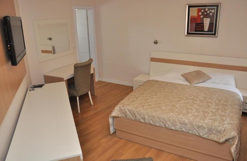 Kolovicë Hotel | Hotel Prima