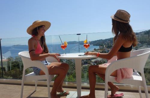 Skiathos Town Hotel | Hotel Rene