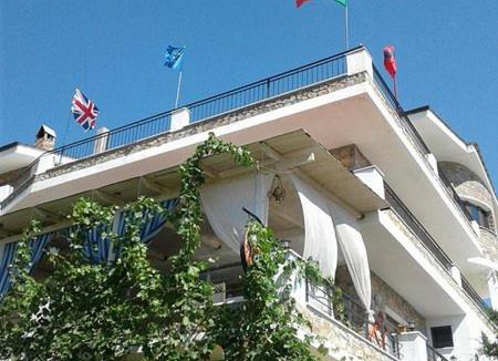 Udenisht House | Hotel Villa Stone Dream Bar Restaurant