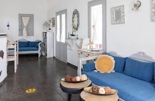 Finikia Hotel | Hotiday Santorini Sea View