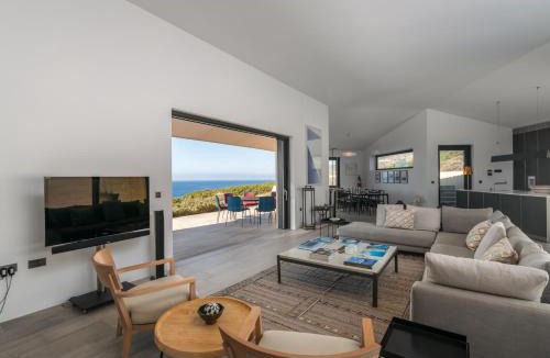 Milos Villa | Hourglass Villa's Milos