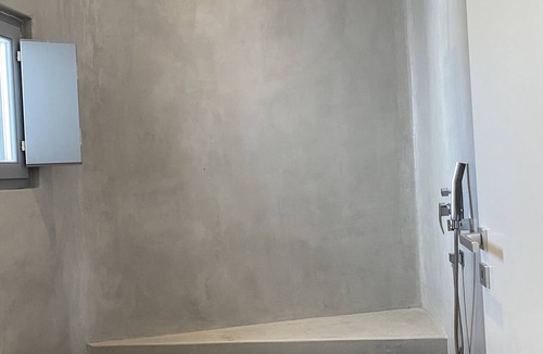 Molos House | House in Paros, Greece, near the beach, sleeps 10