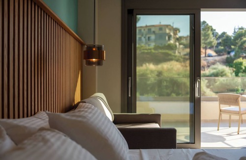 Neos Marmaras House | HP Family Suites