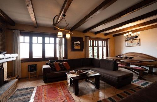 Synikia Mesi Trikalon Ski Chalet | Hyas Residences