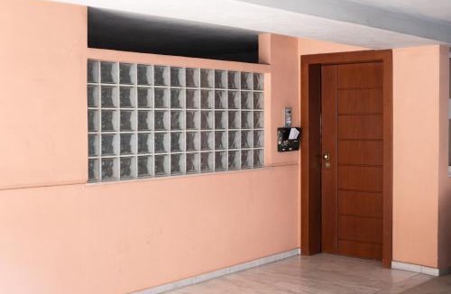 Petralona Apartment | Ideal 1 BR Apartment in Petralona by UPSTREET
