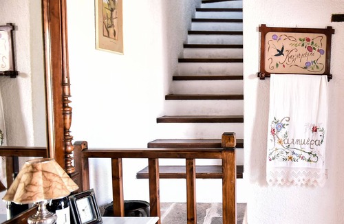 Old Hersonissos Apartment | Ilianthos Traditional Maisonette