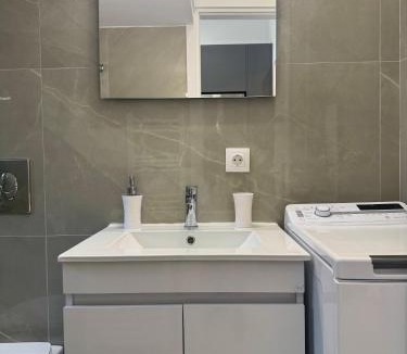 Dafni-Ymittos Apartment | Ilias House