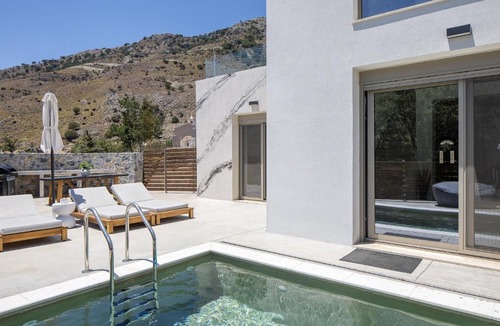 Impros Villa | Imbros Villas - "Free" Heated Pools - Holiways Collection