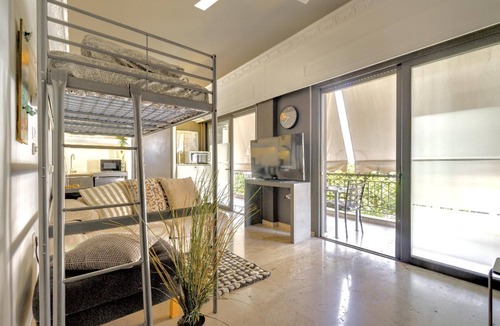 Nea Ionia Apartment | Impeccable 3-bed Apartment in Athens