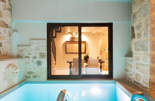 Maroulas Villa | indoor pool outdoor jacuzzi - great for spring!