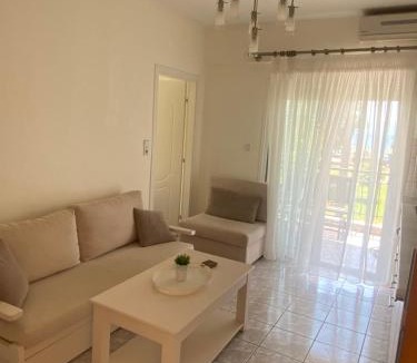 Paralia Ofryniou Apartment | Ioanna Central Sea View