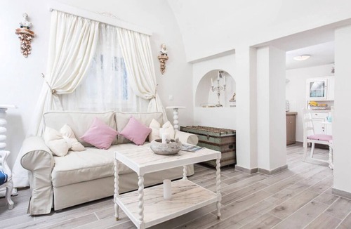 Fira Villa | Iokasti villa Santorini