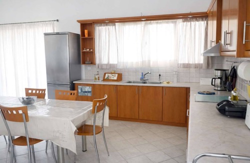 Argostoli House | Ionian Balcony Dreamy Haven in Kefalonia w/Sea View