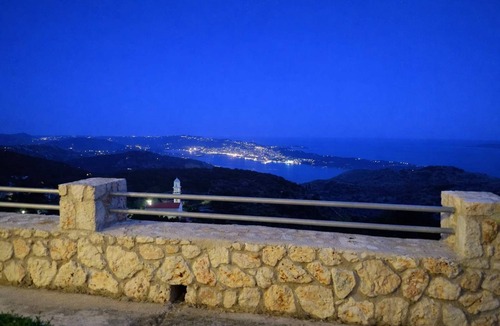Argostoli House | Ionian Balcony Dreamy Haven in Kefalonia w/Sea View