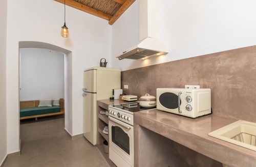 Triovasalos Apartment | Isterna Lapis Domus Milos