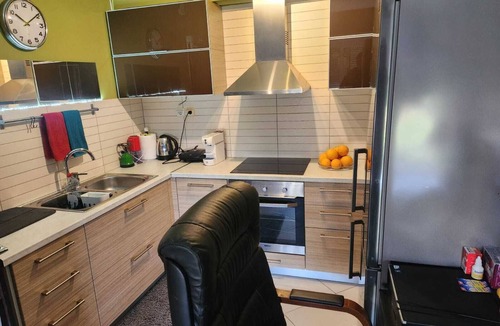 Andravida Apartment | Jim Villa 2/Family Apartment/Pet Friendly Wifi StarLink 500 mbs