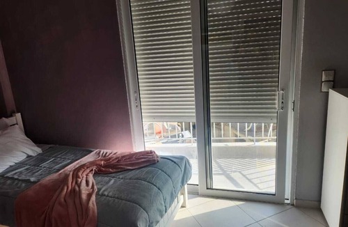 Andravida Apartment | Jim Villa 2/Family Apartment/Pet Friendly Wifi StarLink 500 mbs