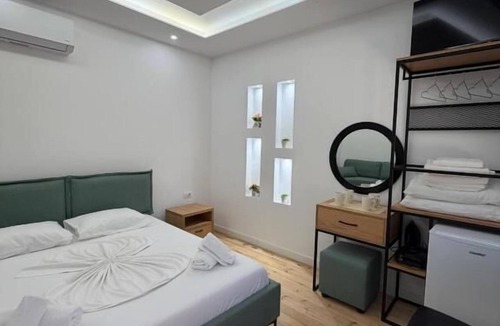 Himare Hotel | Jofri Rooms