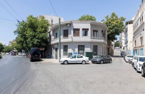 Makrigianni House | Kallirois Av. House for 7ppl, 300m from Acropolis Metro & Plaka area