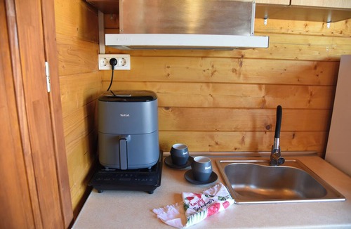 Kandia Ski Chalet | Kandia Woodlands | Classic Family Chalet with Patio