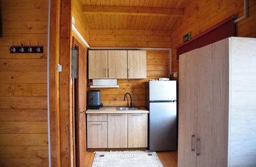 Kandia Ski Chalet | Kandia Woodlands | Cozy Chalet with Patio