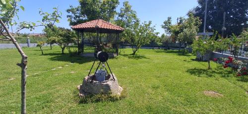 Kallikratia House | Kanela House ,Cozy Cottage with Large Garden & BBQ