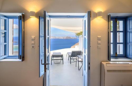 Firostefani Villa | Karpimo Scenery - Caldera Sunset View - Private Hot Tub - Firostefani