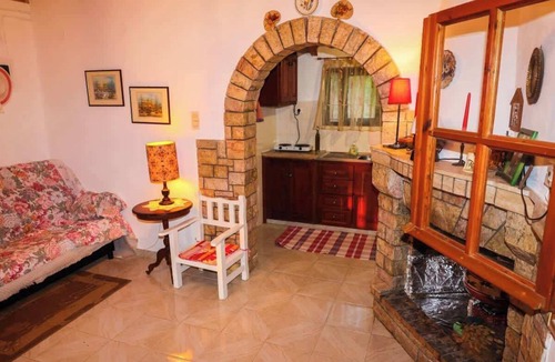 Kiparissia House | Kartelas Garden Escape, Country House near the Sea