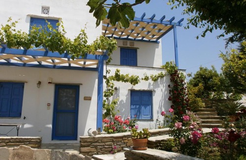 Karia Apartment | Karyatides