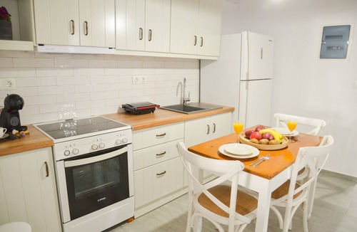 Plaka Apartment | Kastro View Apartment