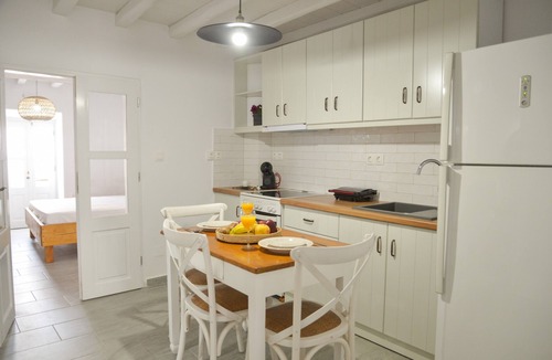 Plaka Apartment | Kastro View Apartment