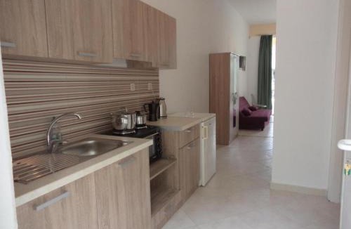 Porto Koukla Apartment | katerina apartments near the sea 2