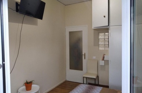Kerameikos Apartment | Kerameikos residence
