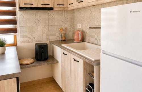 Klima House | Klima Beach House Walk to Sea Easy Stay