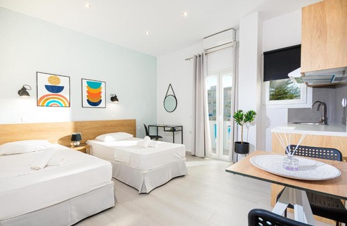 Agios Dimitrios Apartment | kM Studios
