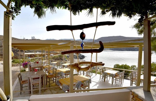 Tinos Hotel | Kohili Kolibithra in Tinos