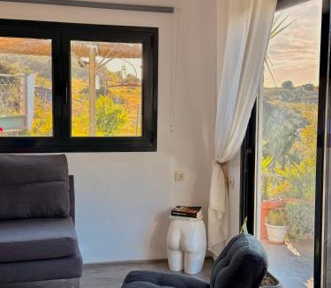Pitsidia Apartment | Komos view